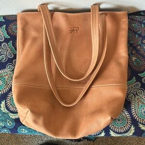Freshly picked leather tote